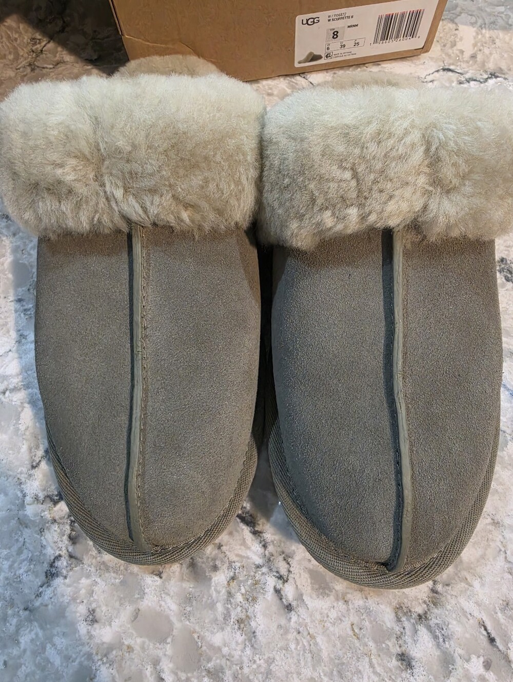 UGG Women's Suffette 2